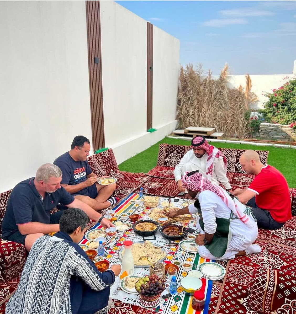 تجربة طهي مباشر في مجلس العساس مع الشيف علي العساس